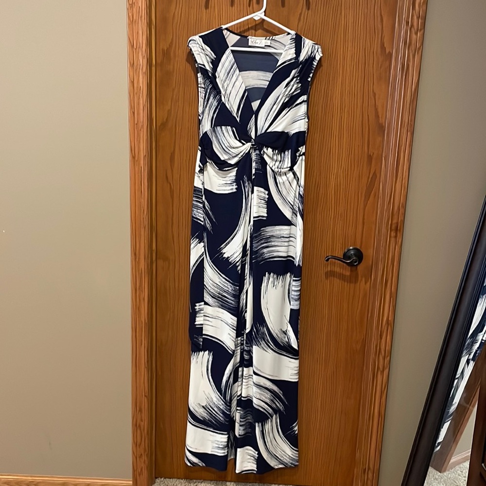 Eliza J maxi dress, size 8. Blue/white pattern, ties at waist in the back.